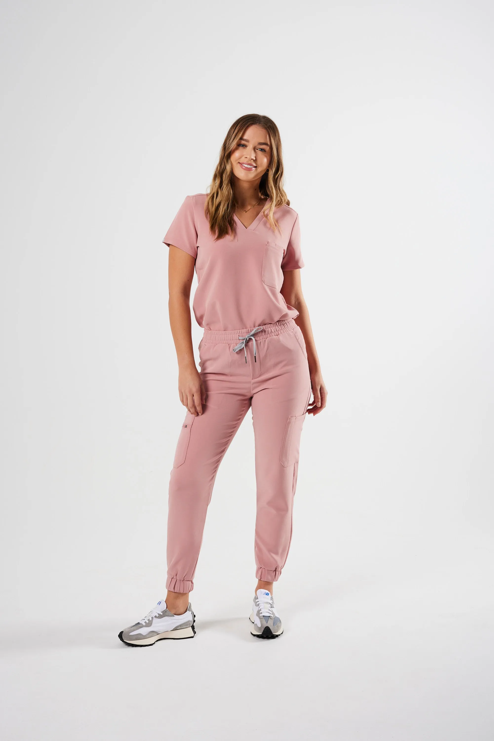 FLEX ONE-POCKET WOMEN'S SCRUB TOP (PINK PEONY)