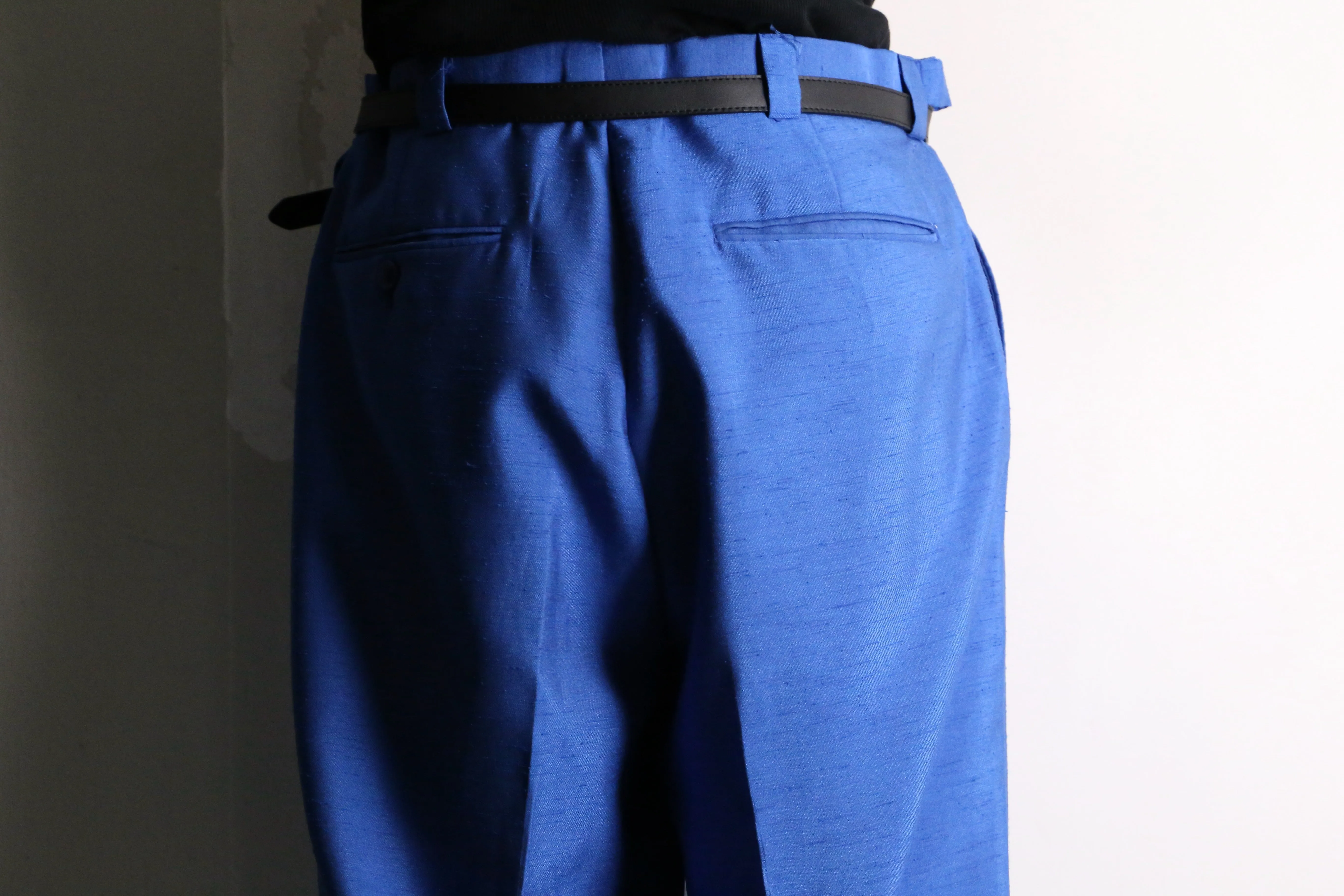 vivid blue tuck wide slacks